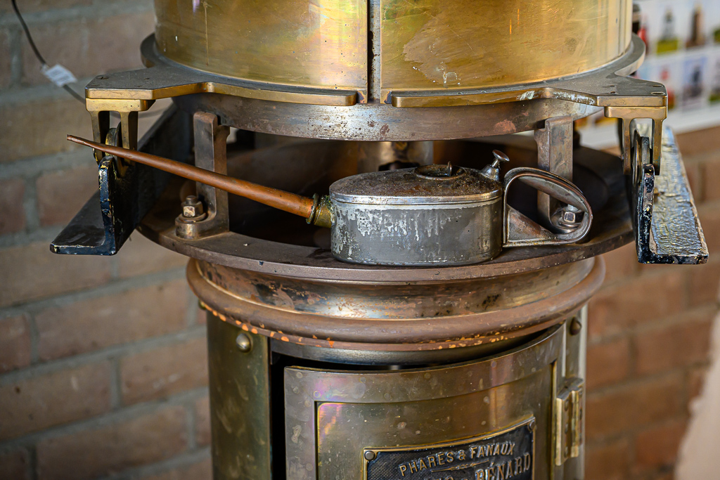 Vuurtoren Urk, oliekan